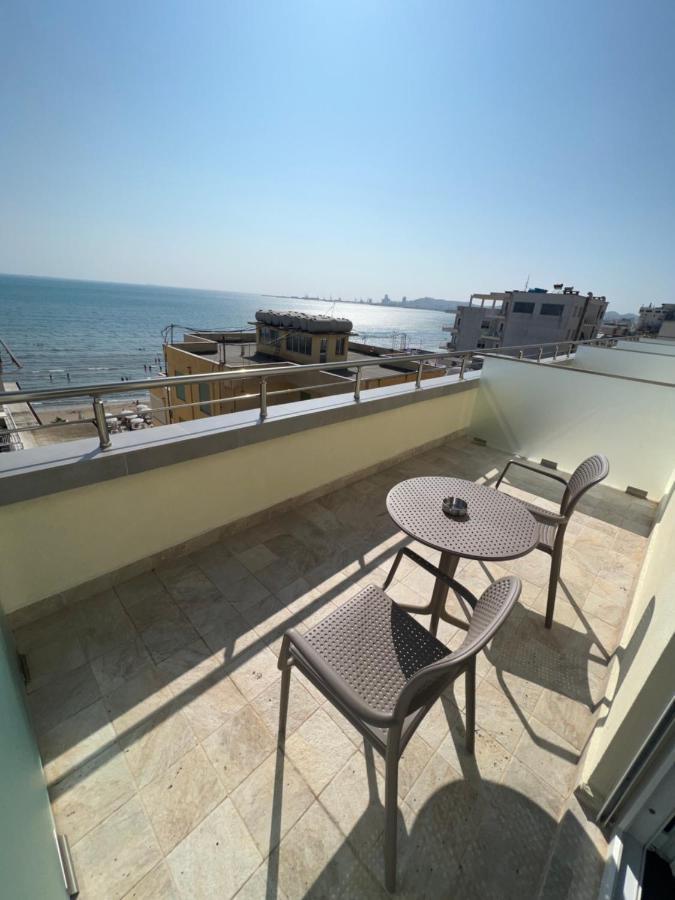 Split Rooftop Suites Durrës Eksteriør bilde
