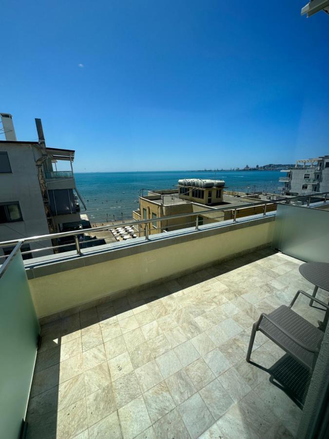 Split Rooftop Suites Durrës Eksteriør bilde